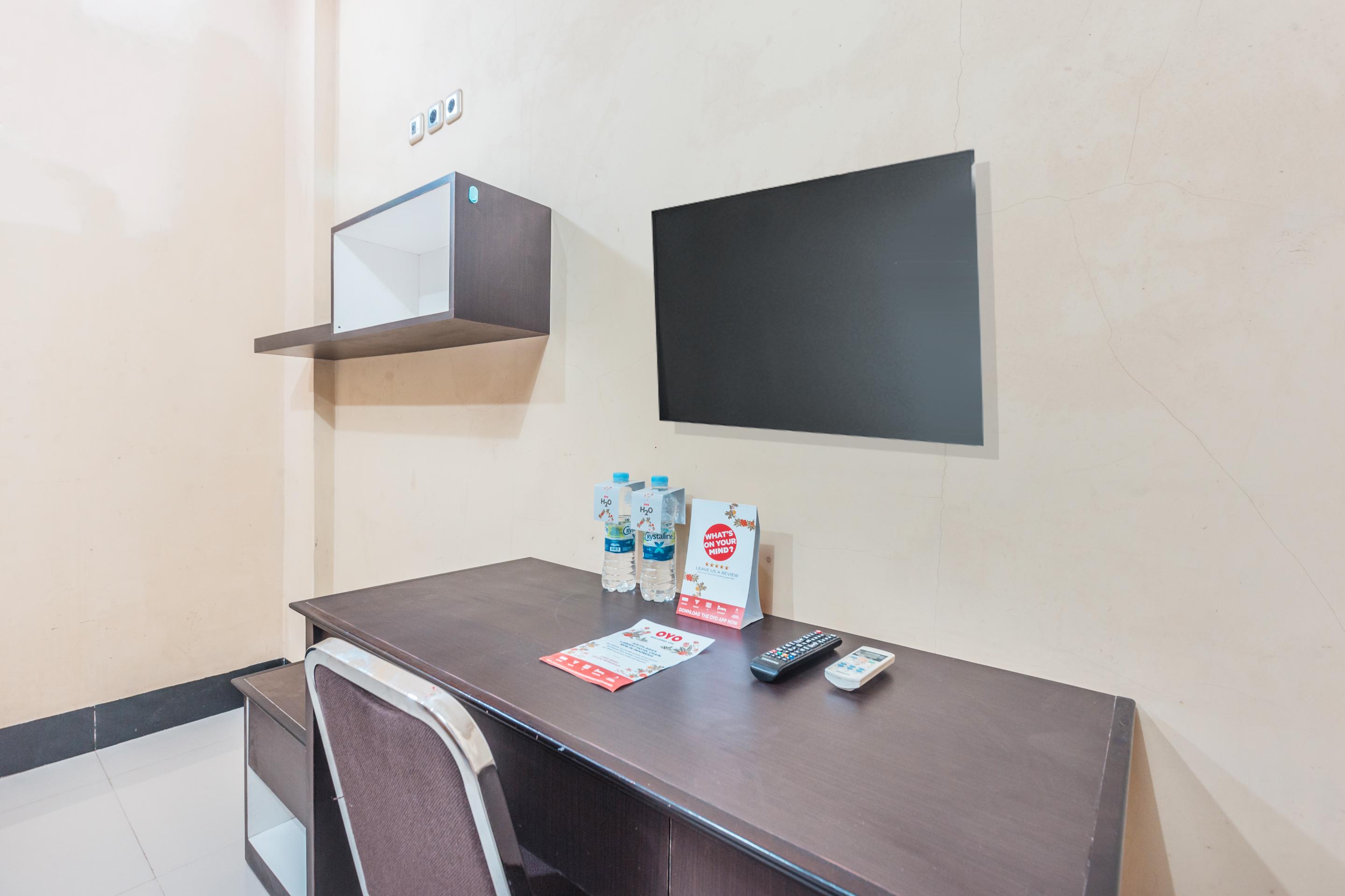 Super Oyo 1640 Fallinda Hotel Bogor Ngoại thất bức ảnh