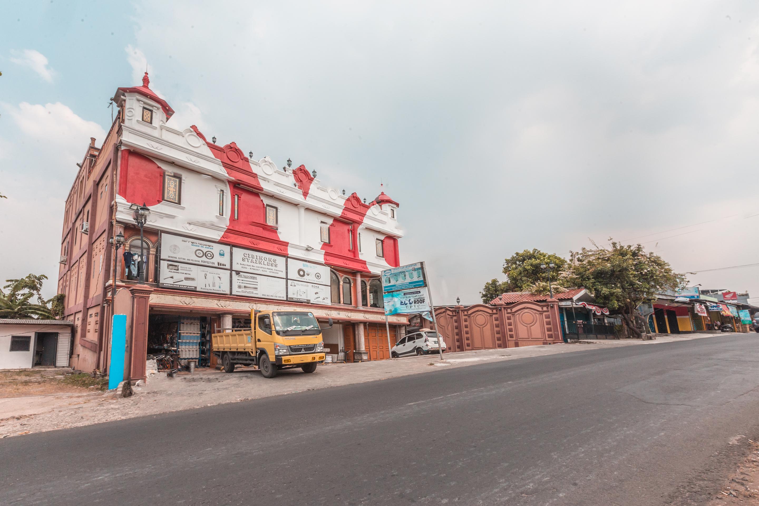 Super Oyo 1640 Fallinda Hotel Bogor Ngoại thất bức ảnh